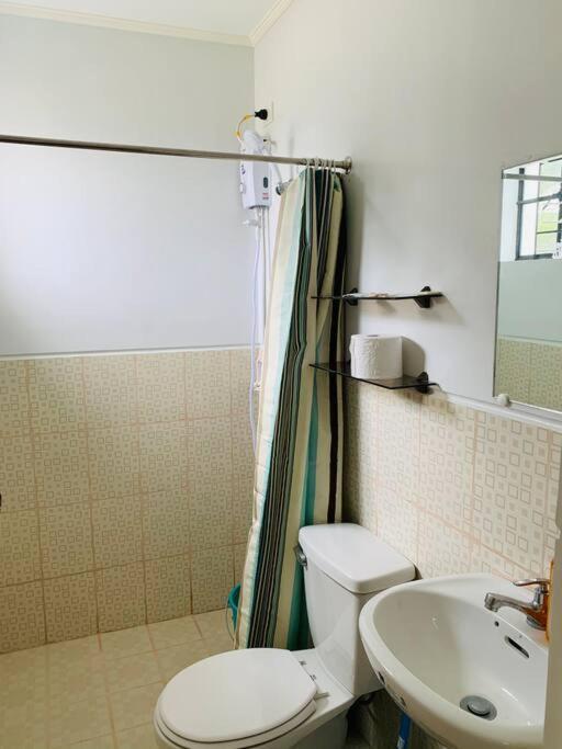 Cozy Home At A Private Subdivision Abucay Εξωτερικό φωτογραφία
